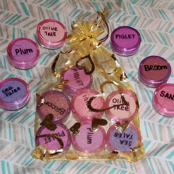 Flicker Of Faith Other - 🔥 ONLY 1 LEFT 🔥6 Piece Loose All Natural Eyeshadow, Body Shimmer, Highlighter